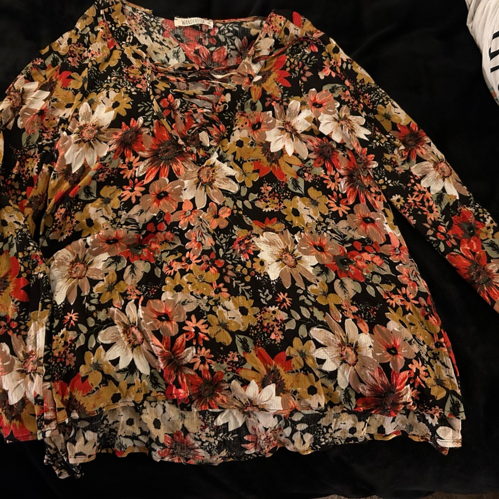 Ladies flower blouse with tie detail at collar